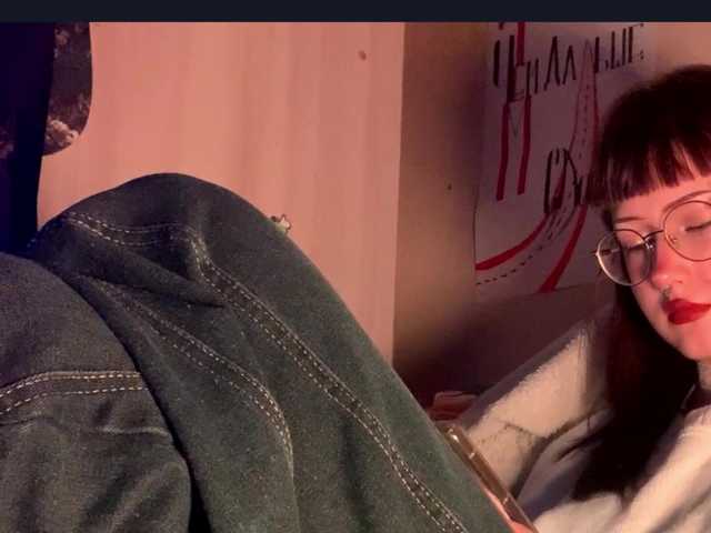 MilanaZaya live cam on BongaCams