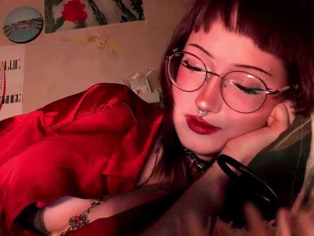MilanaZaya live cam on BongaCams