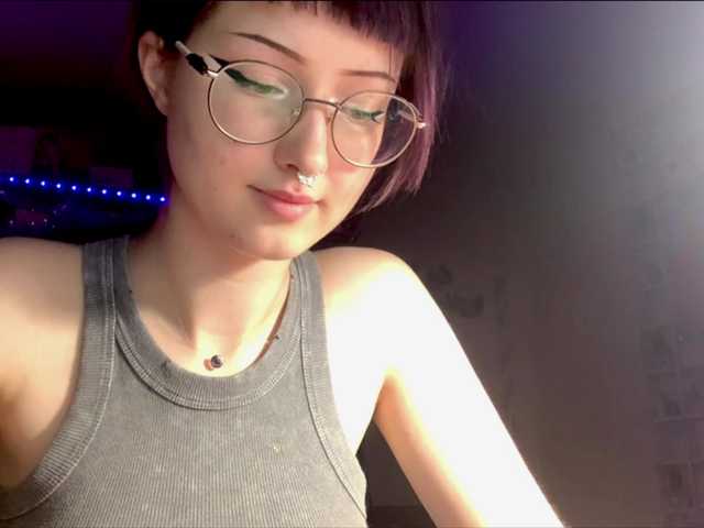 MilanaZaya live cam on BongaCams