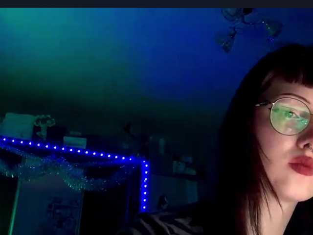MilanaZaya live cam on BongaCams