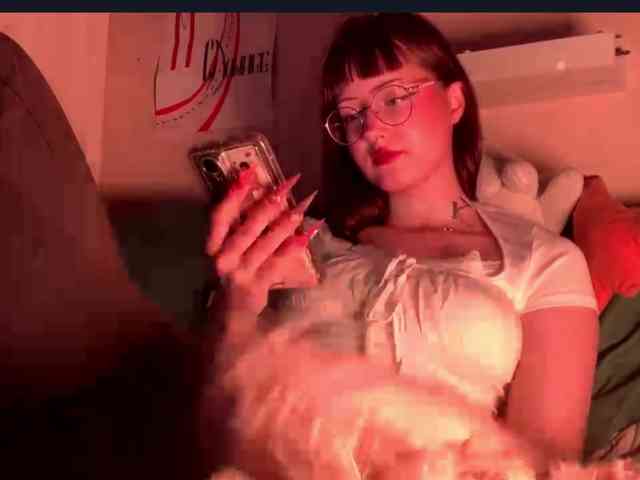 MilanaZaya Sex Cam Show
