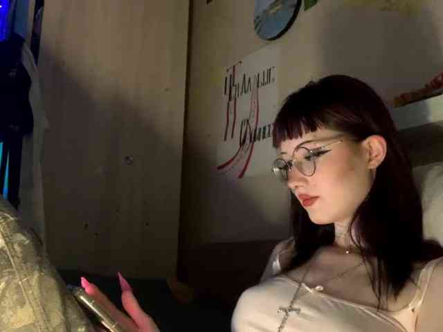 MilanaZaya webcam