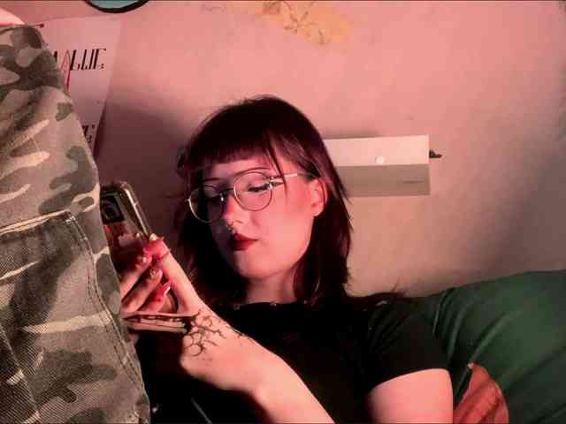 MilanaZaya webcam