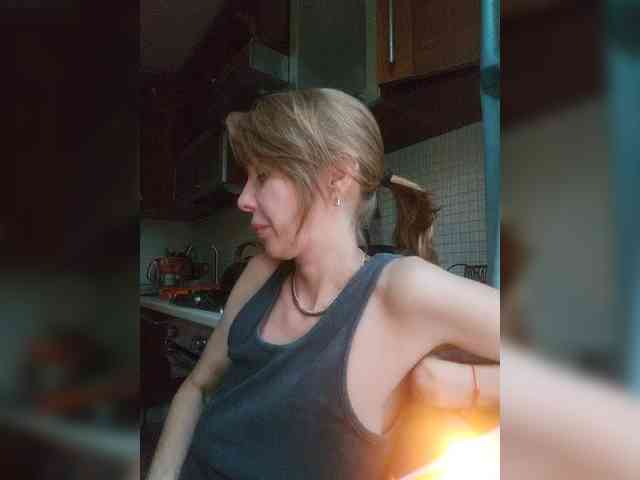 Bella07