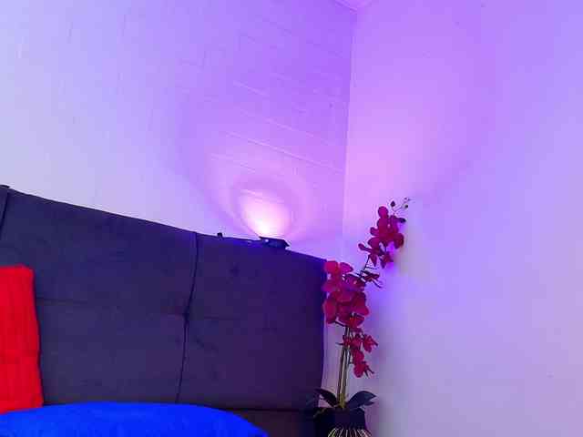 SkylenSnow Sex Cam Show