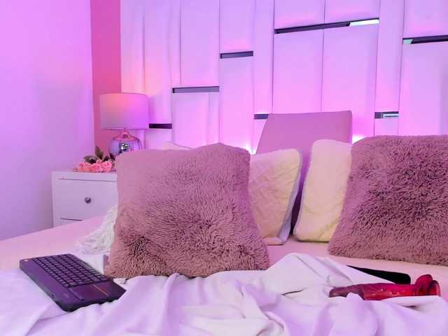 JadeHarlow live cam on BongaCams
