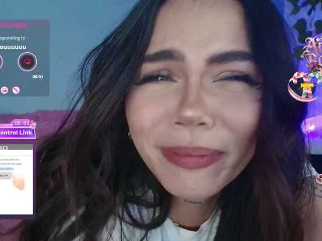 andraarosse live cam on BongaCams