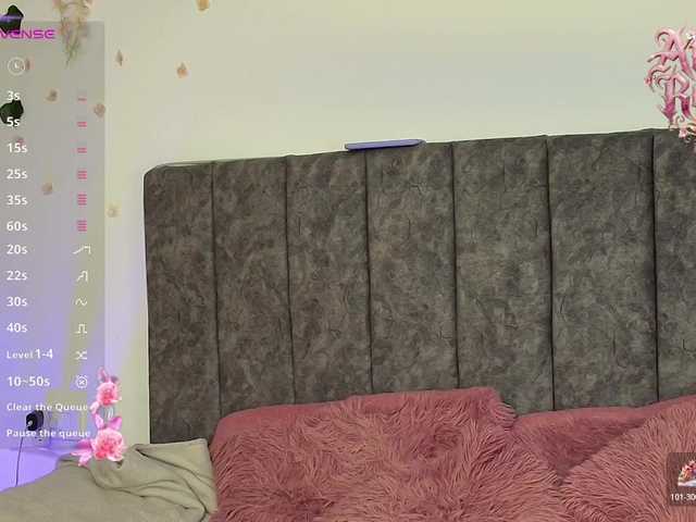 andraarosse live cam on BongaCams