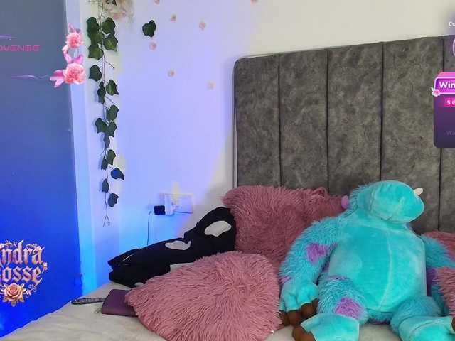 andraarosse live cam on BongaCams