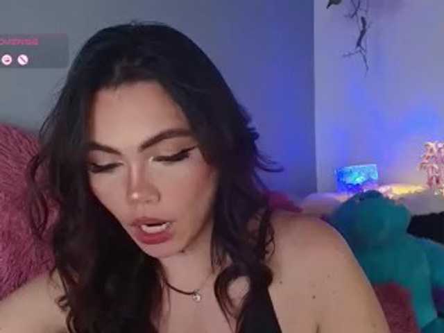 andraarosse live cam on BongaCams