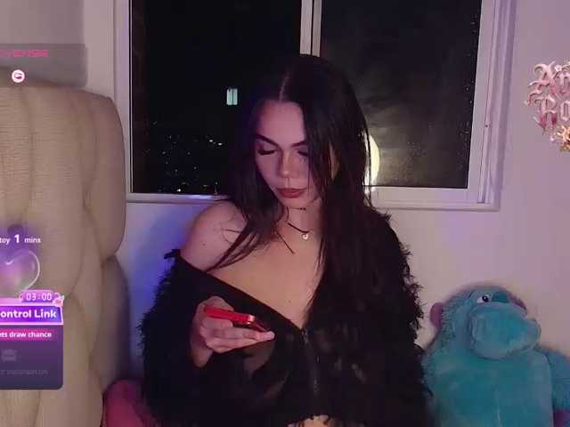 andraarosse live cam on BongaCams
