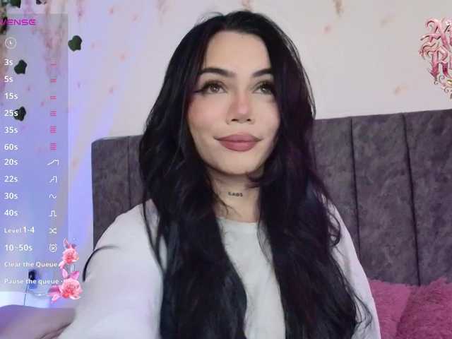 andraarosse live webcam show