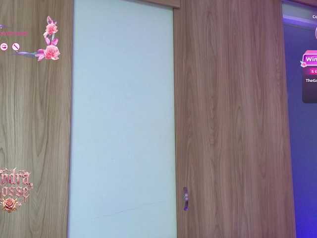 andraarosse live cam on BongaCams