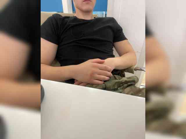 Soldat-7 Sex Cam Show