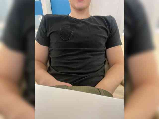 Soldat-7 Sex Cam Show