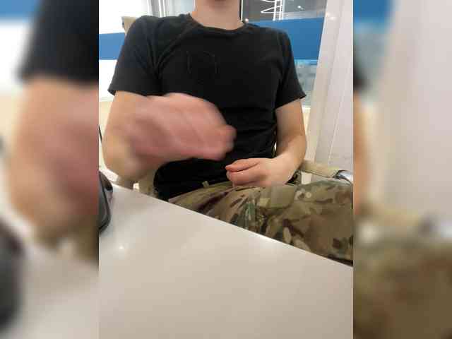 Soldat-7 Sex Cam Show