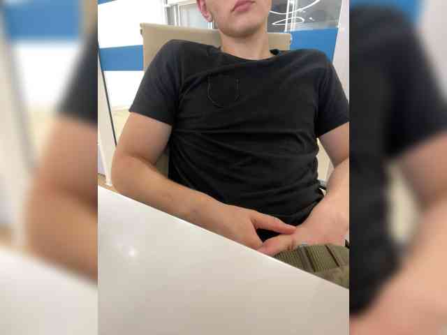 Soldat-7 Sex Cam Show