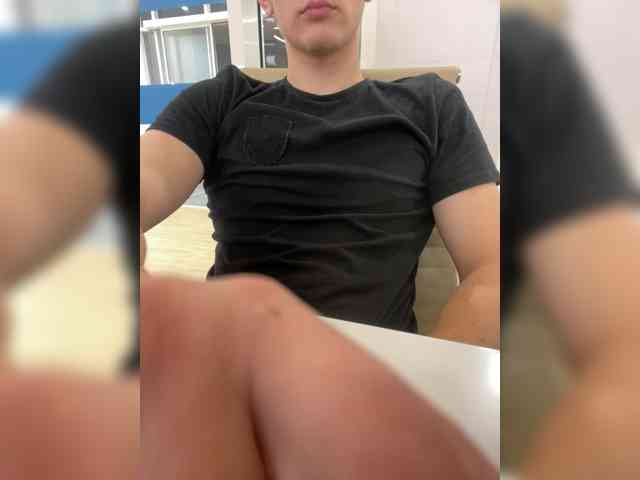 Soldat-7 Sex Cam Show