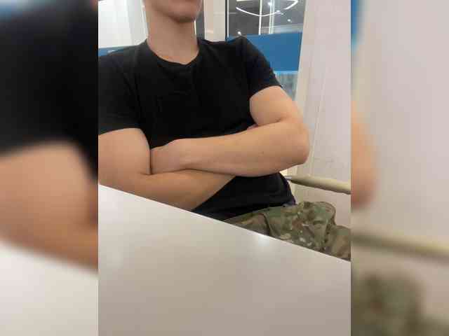 Soldat-7 Sex Cam Show