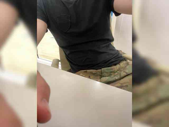 Soldat-7 Sex Cam Show