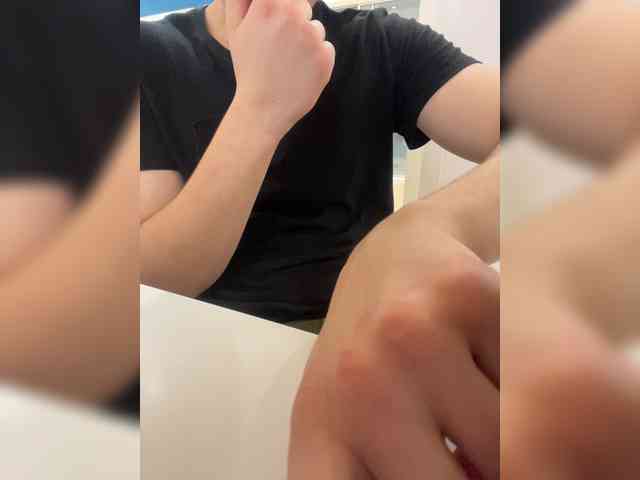 Soldat-7 Sex Cam Show