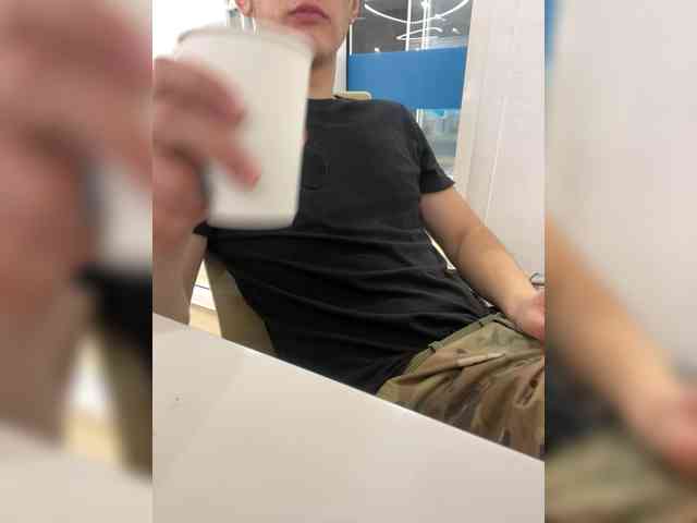 Soldat-7 Sex Cam Show