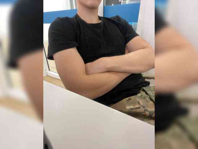 Soldat-7 Sex Cam Show