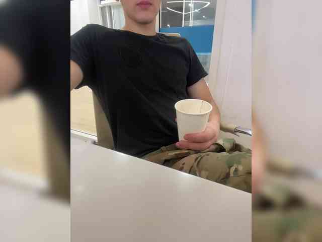 Soldat-7 Sex Cam Show