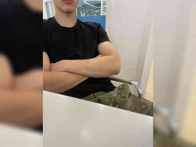Soldat-7 Sex Cam Show