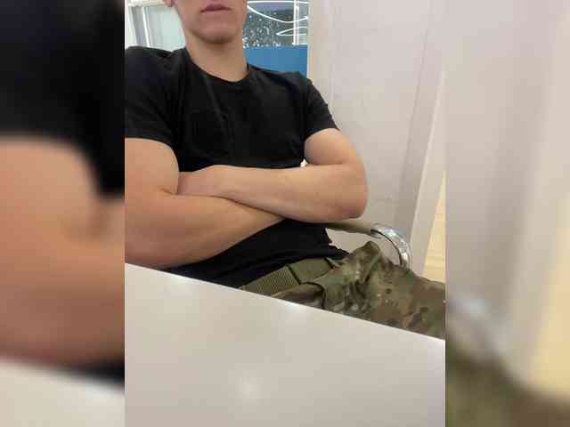 Soldat-7 Sex Cam Show
