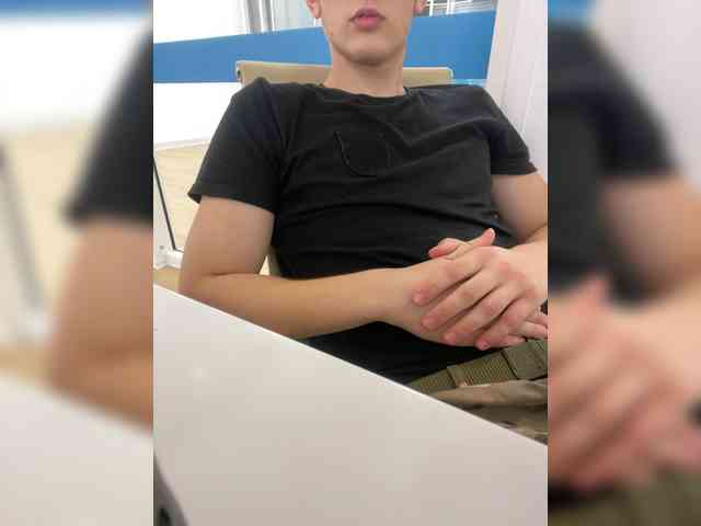 Soldat-7 Sex Cam Show