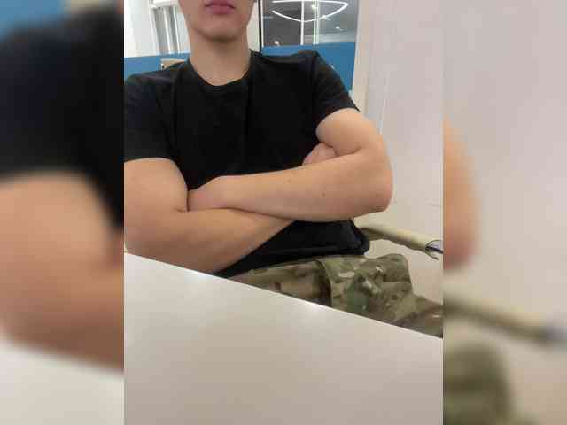 Soldat-7 Sex Cam Show