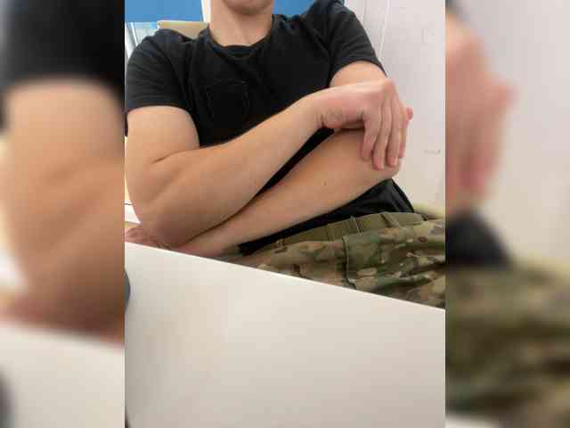 Soldat-7 Sex Cam Show