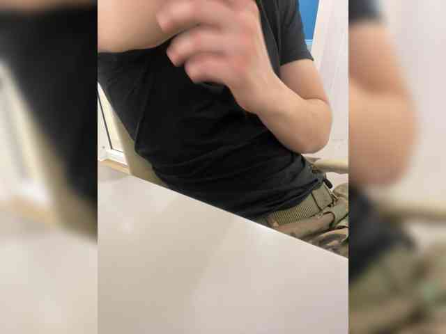 Soldat-7 Sex Cam Show