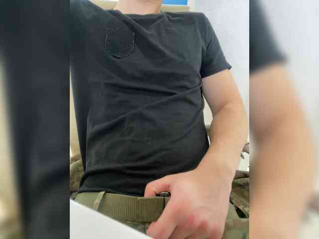Soldat-7 Sex Cam Show