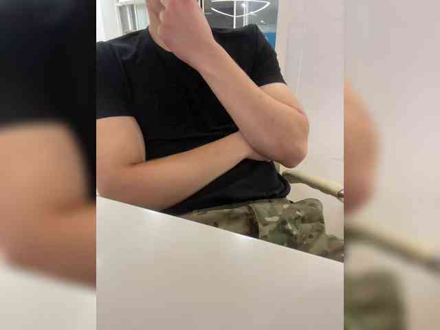 Soldat-7 Sex Cam Show