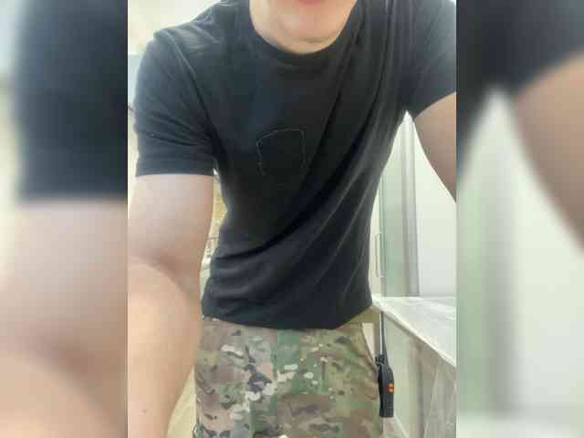 Soldat-7 Sex Cam Show