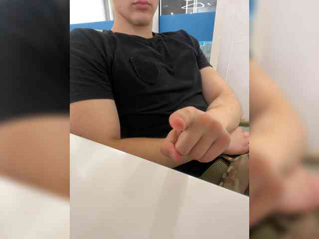 Soldat-7 Sex Cam Show