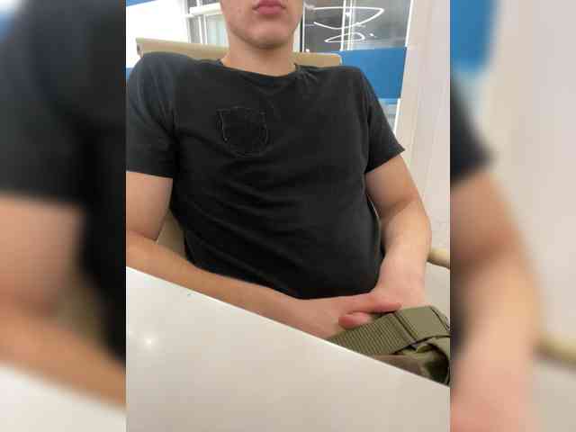 Soldat-7 Sex Cam Show