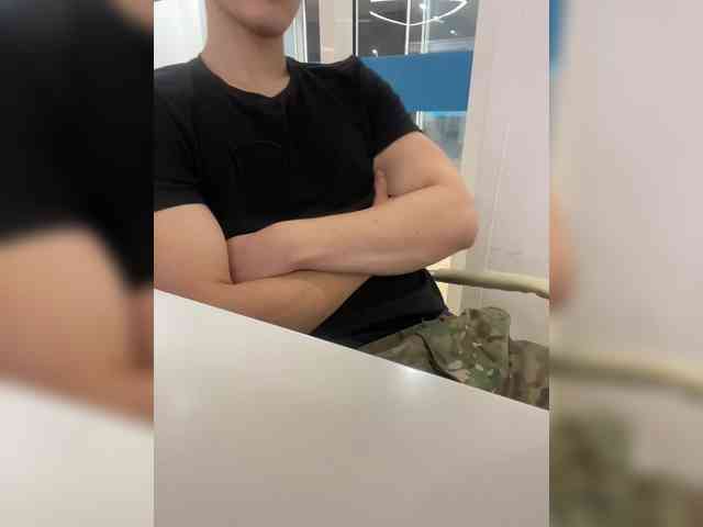 Soldat-7 Sex Cam Show