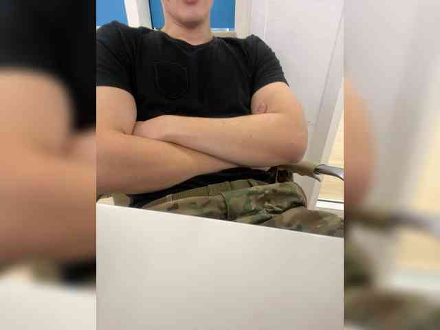 Soldat-7 Sex Cam Show