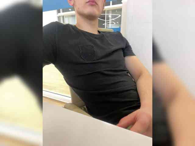 Soldat-7 Sex Cam Show