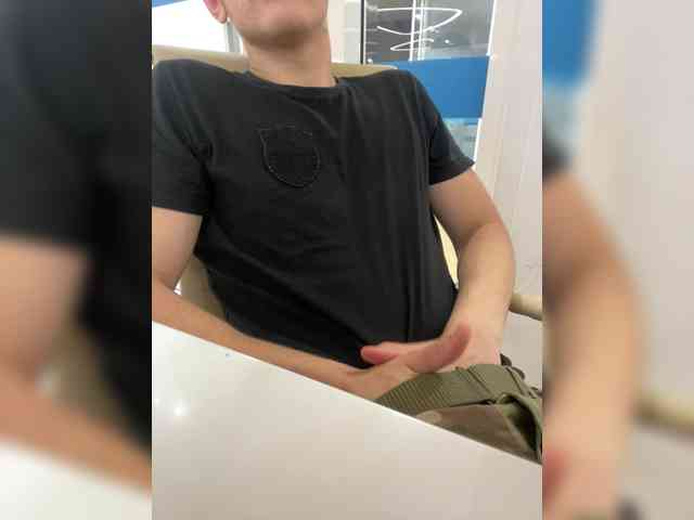 Soldat-7 Sex Cam Show