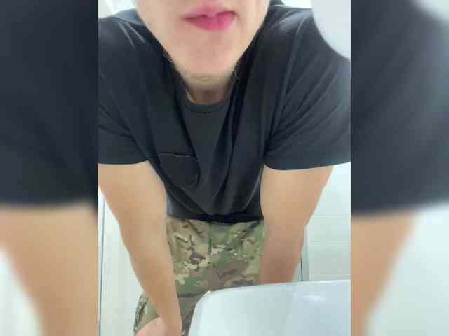 Soldat-7 Sex Cam Show