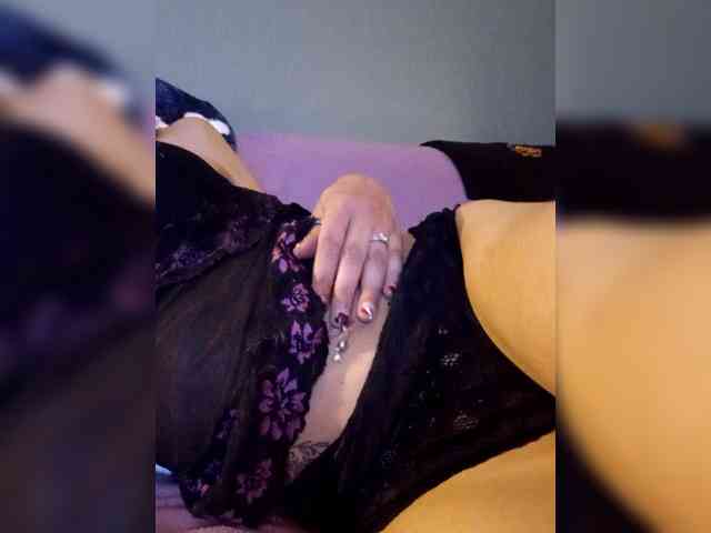 HotCouple9385 HotCouple9385
