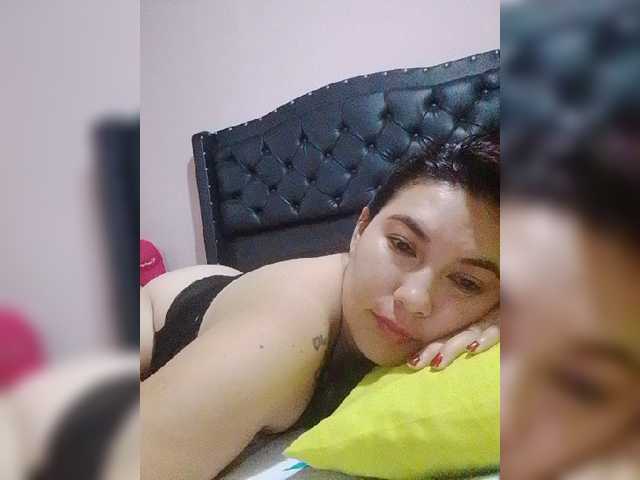 Kate014 live cam on BongaCams