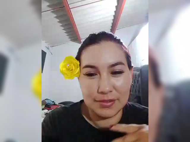 Kate014 live cam on BongaCams