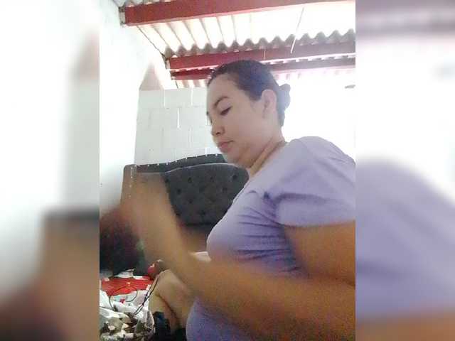 Kate014 live cam on BongaCams