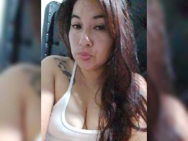 Kate014 live cam on BongaCams