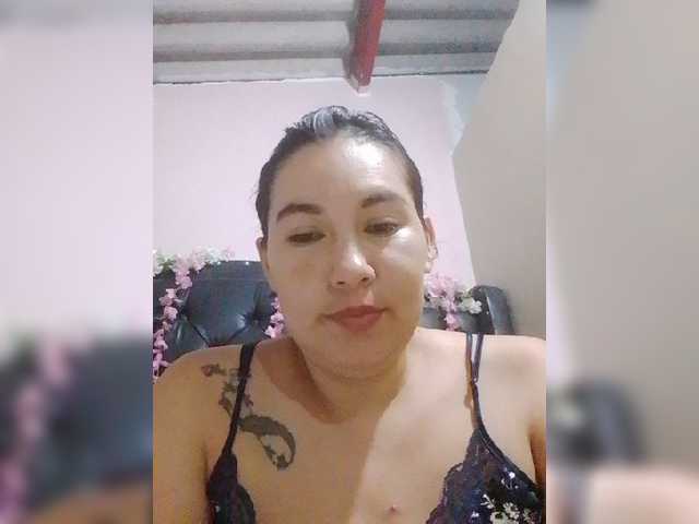 Kate014 live cam preview